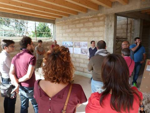 Cantiere aperto Equilibrium - Costruire con la Canapa Cantiere aperto Equilibrium - Costruire con la Canapa